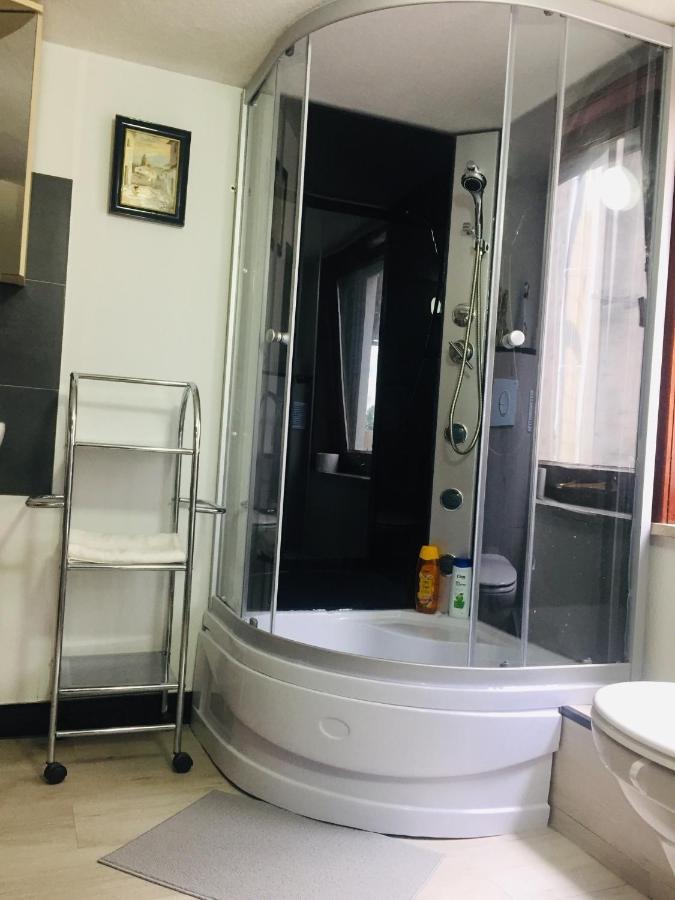 Ferienwohnung, 2 Zimmer, Küche,Bad Staufenberg  Exterior foto
